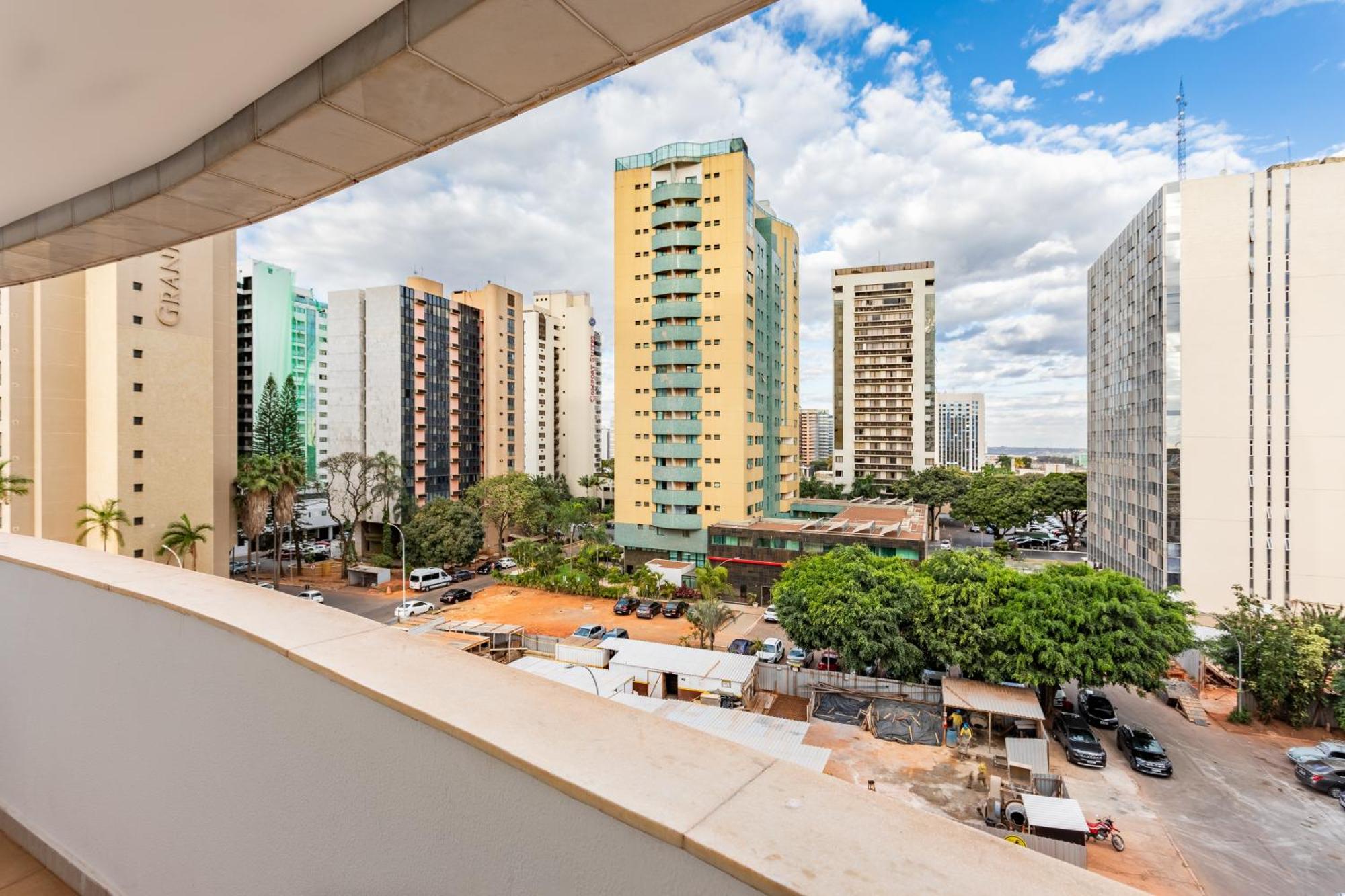 Flat Brasilia 50M2 Com Varanda Exterior foto